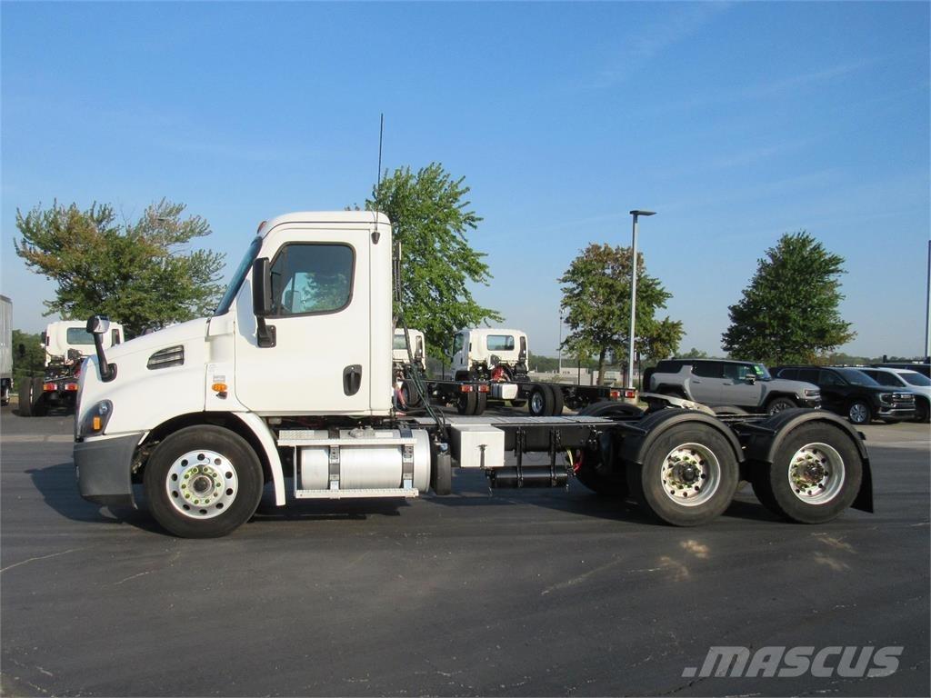 Freightliner Cascadia Motrici e Trattori Stradali