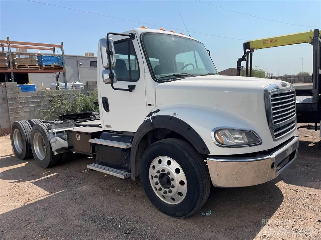 Freightliner M2 Motrici e Trattori Stradali