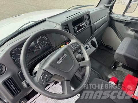 Freightliner M2 106 Motrici e Trattori Stradali