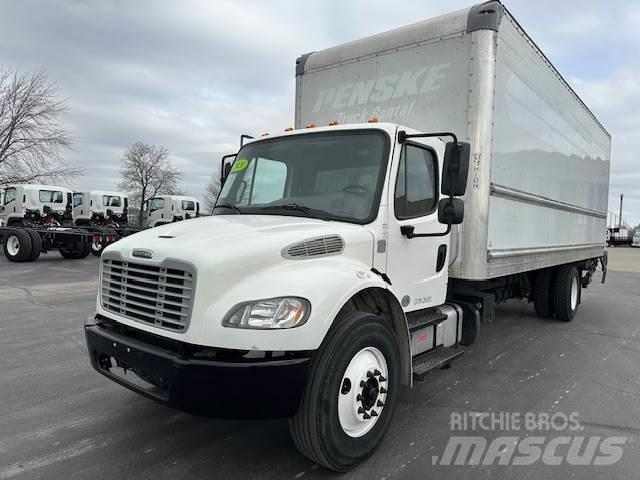 Freightliner M2106 Camion cassonati