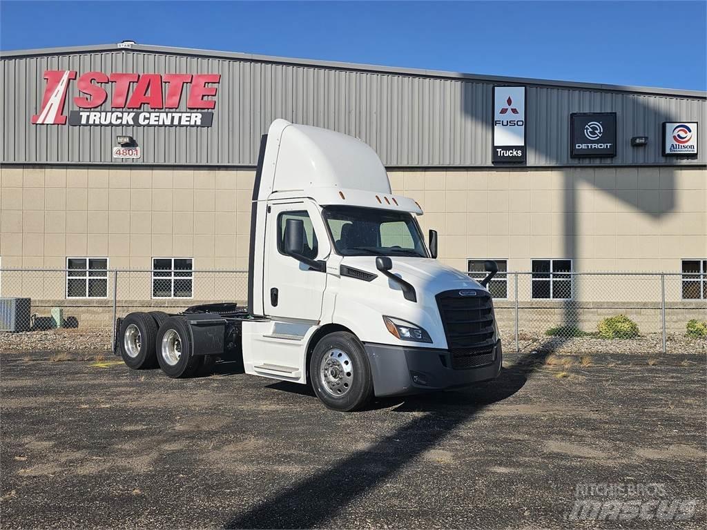 Freightliner PE116 Motrici e Trattori Stradali