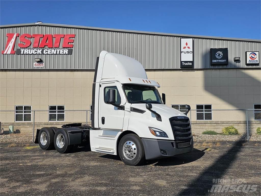 Freightliner PE116DC Motrici e Trattori Stradali