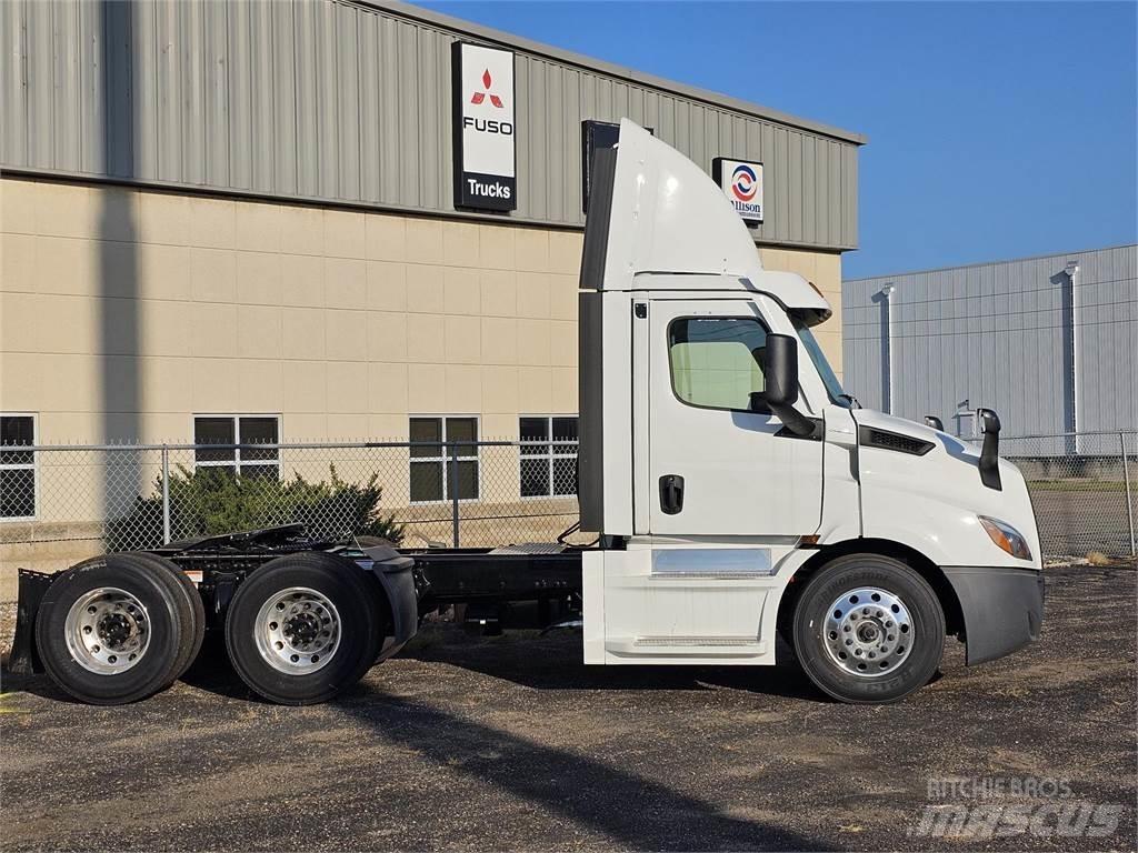 Freightliner PE116DC Motrici e Trattori Stradali