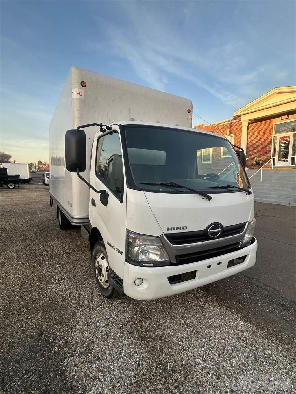 Hino 155 Camion cassonati