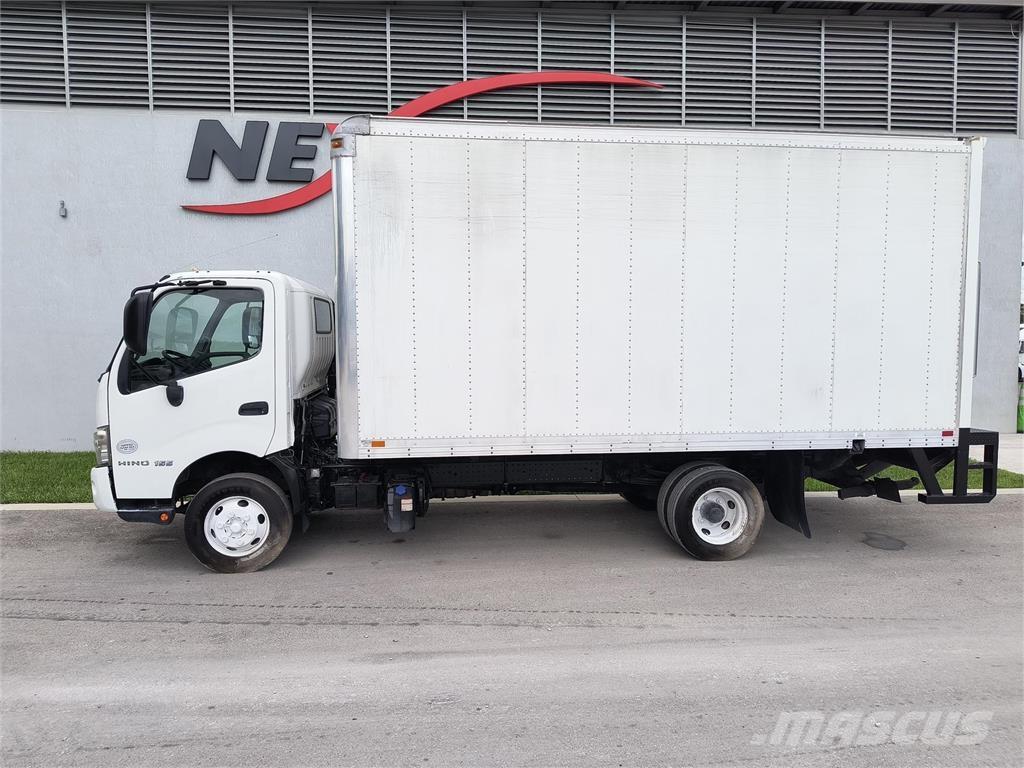 Hino 155 Camion cassonati