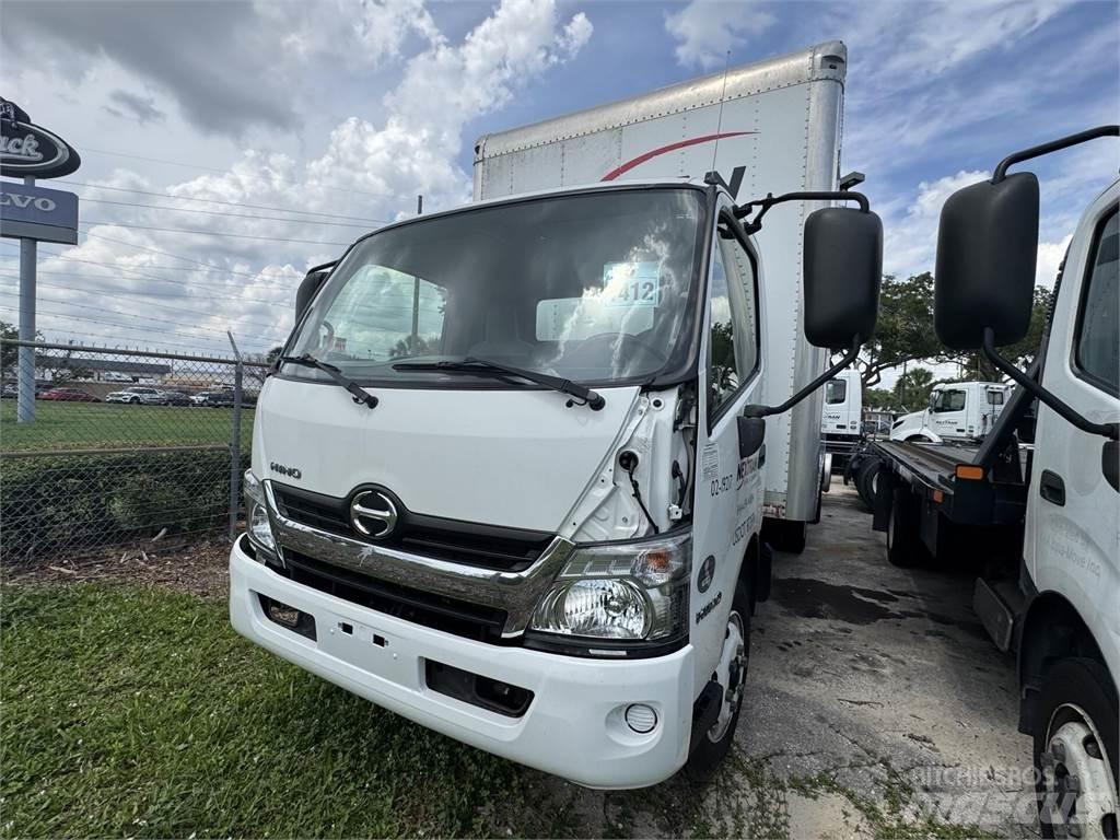 Hino 195 Camion cassonati