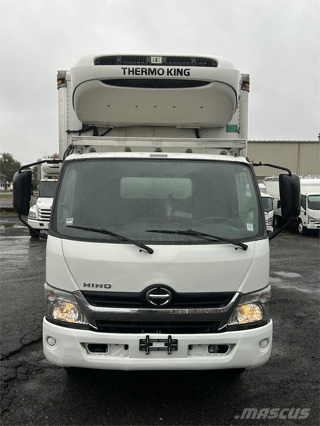 Hino 195 Camion cassonati