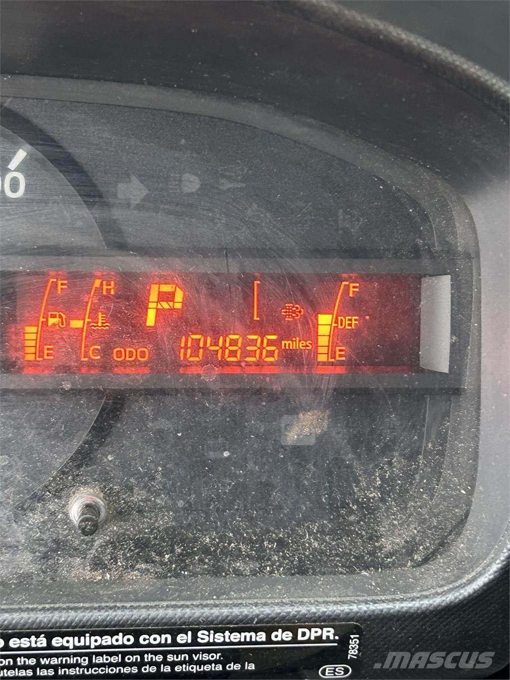 Hino 195 Camion cassonati