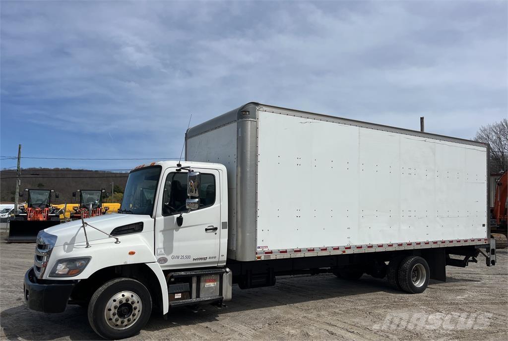 Hino 258ALP Camion cassonati