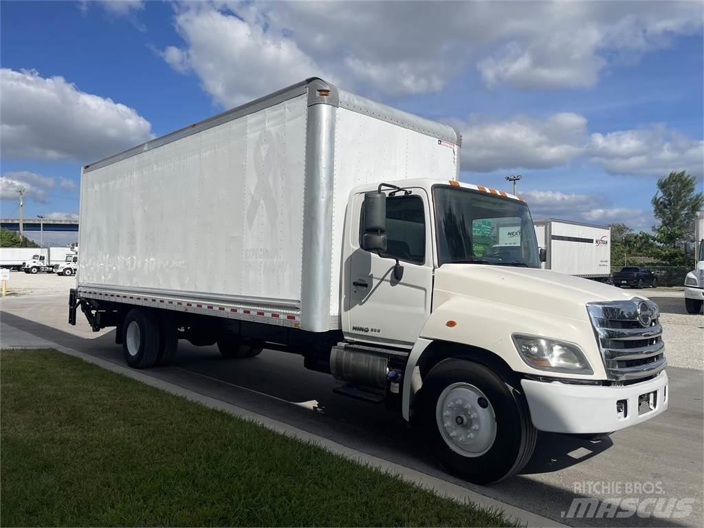 Hino 268 Camion cassonati