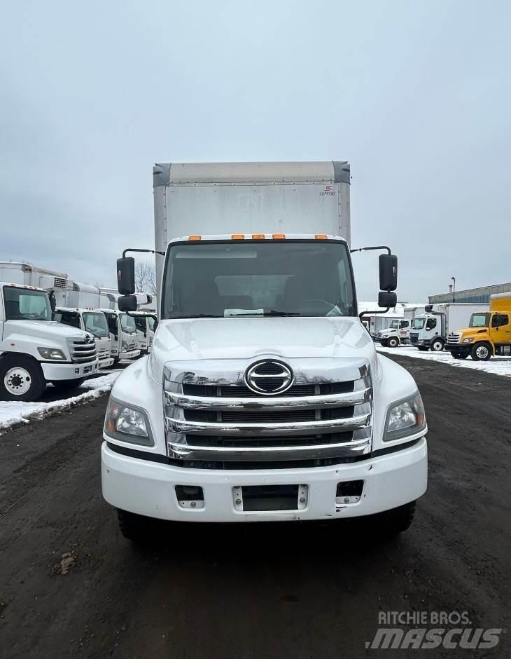 Hino 268 Camion cassonati