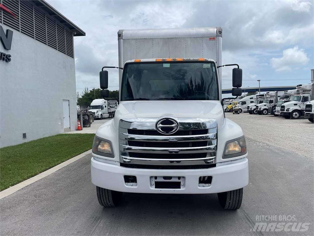 Hino 268 Camion cassonati