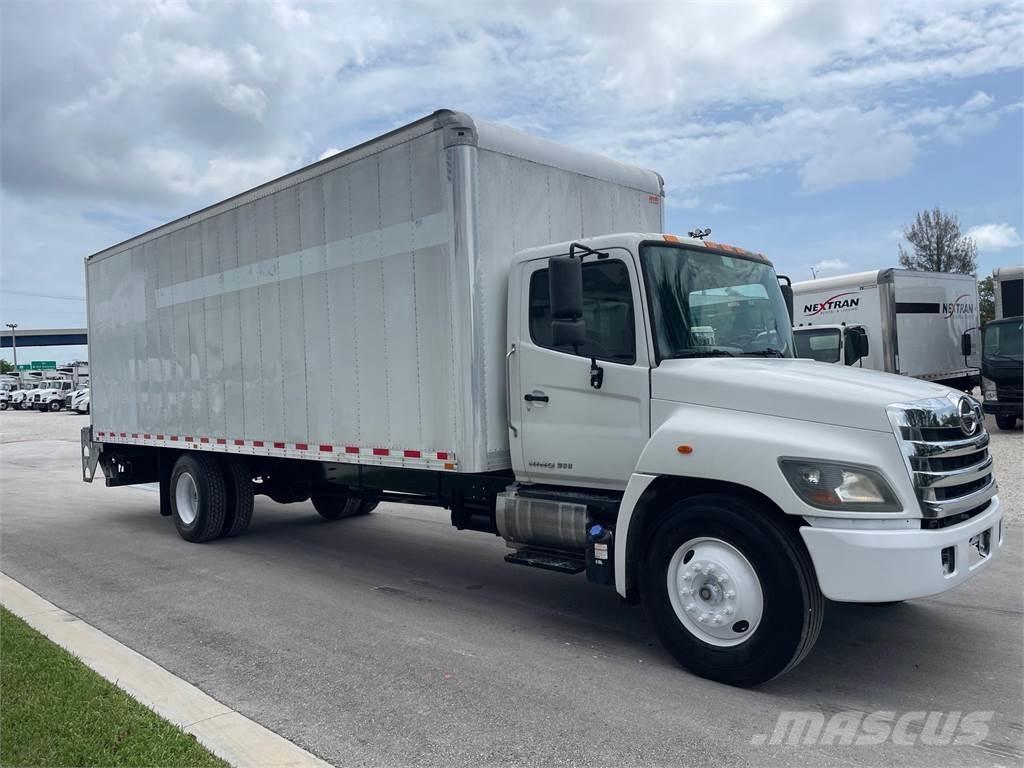 Hino 268 Camion cassonati