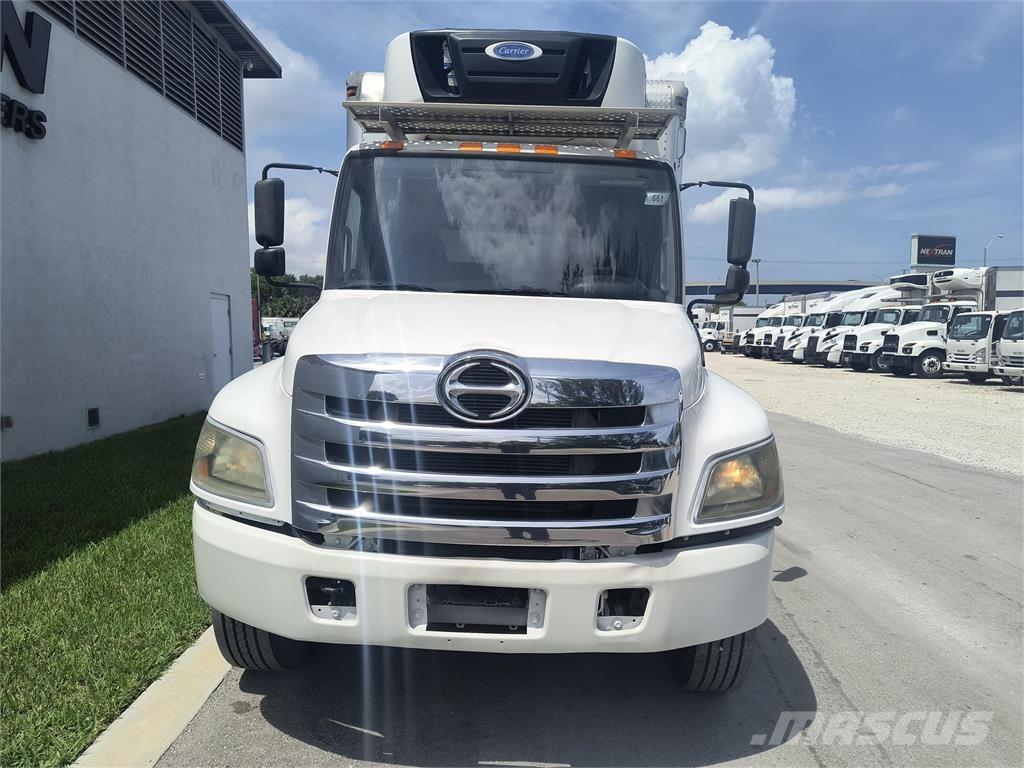 Hino 268 Camion cassonati