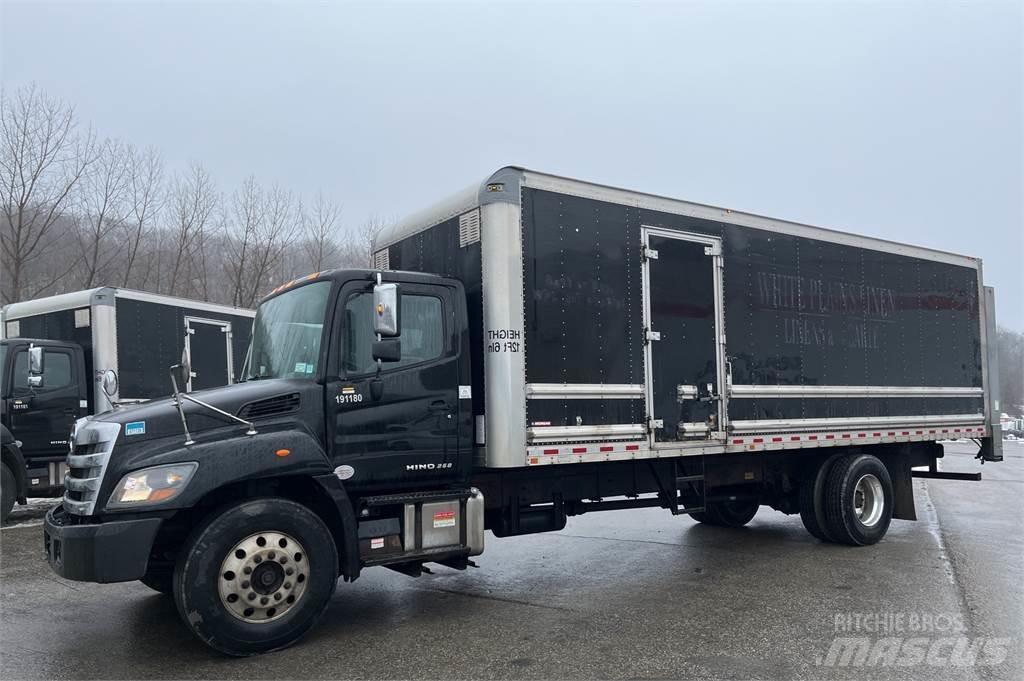 Hino 268A Camion cassonati
