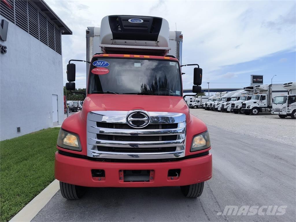 Hino 268A Camion cassonati