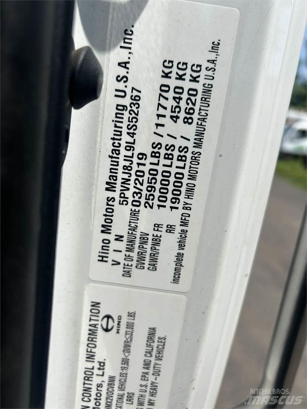 Hino 268A Autocabinati