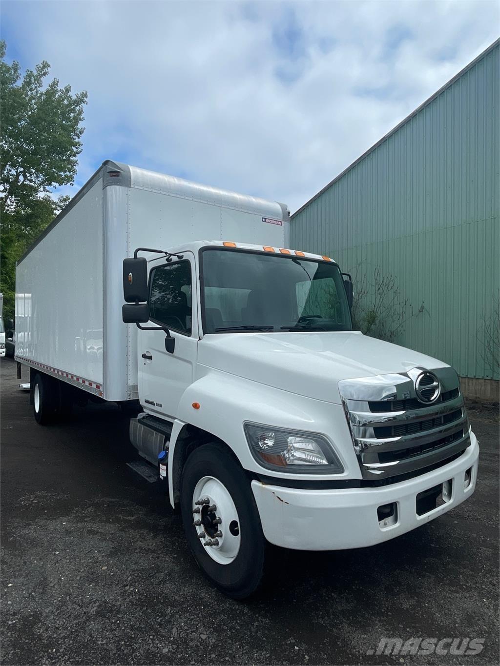 Hino 268A Camion cassonati
