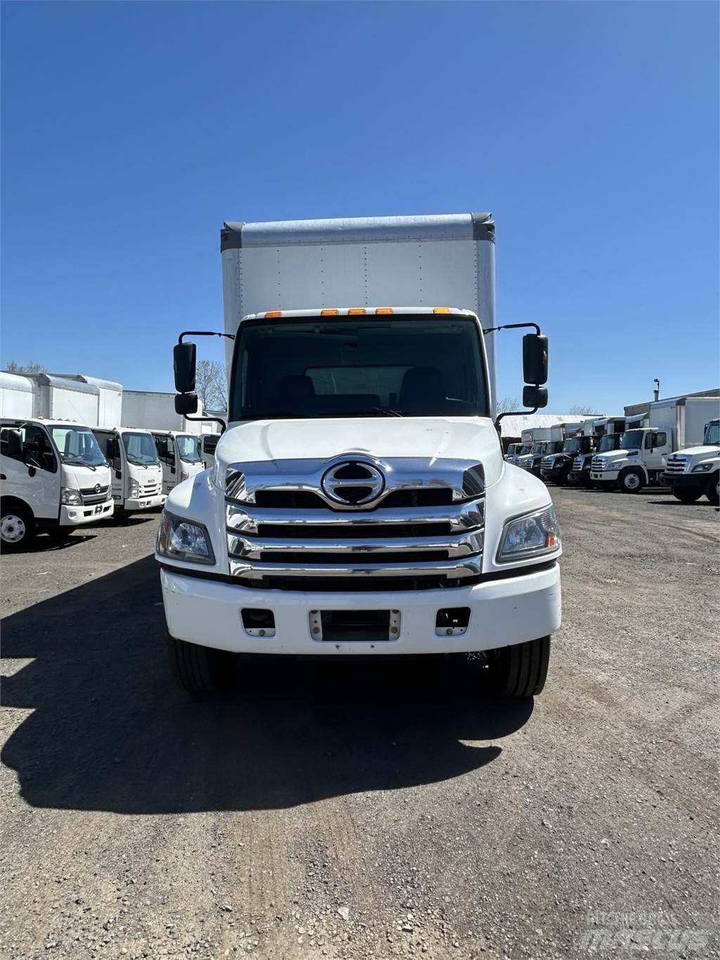 Hino L6 Camion cassonati