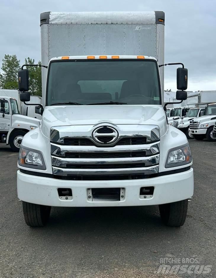 Hino L6 Camion cassonati