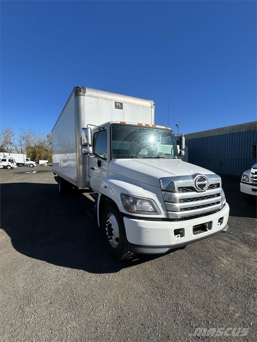 Hino L6 Camion cassonati