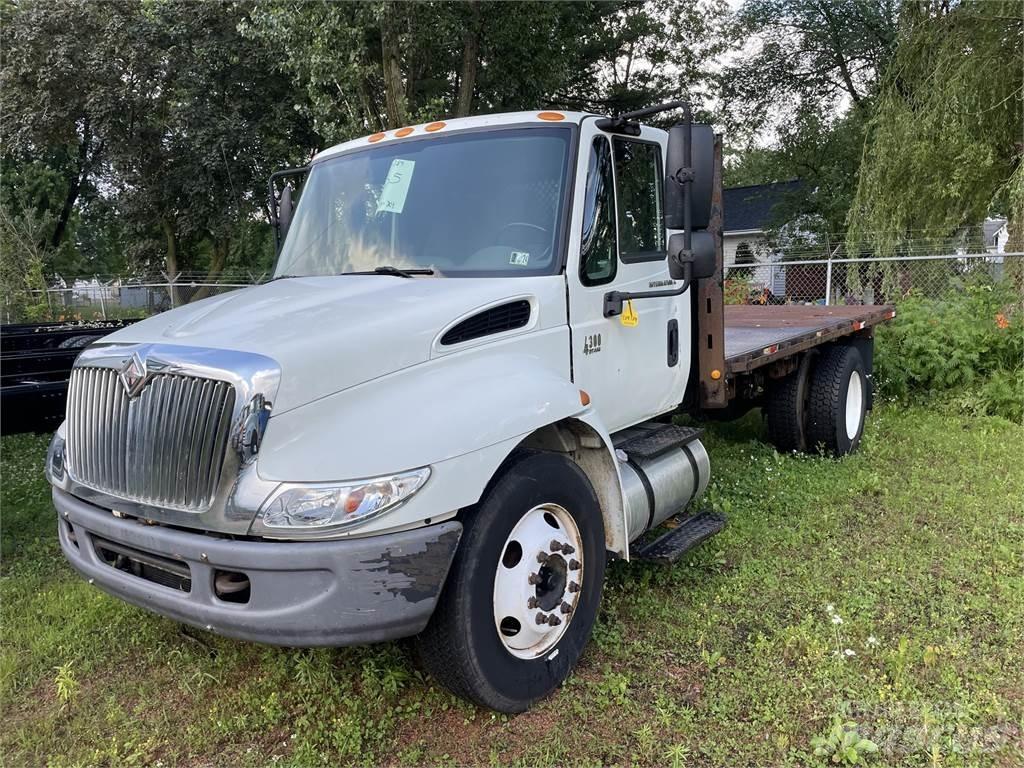 International 4300 Camion altro