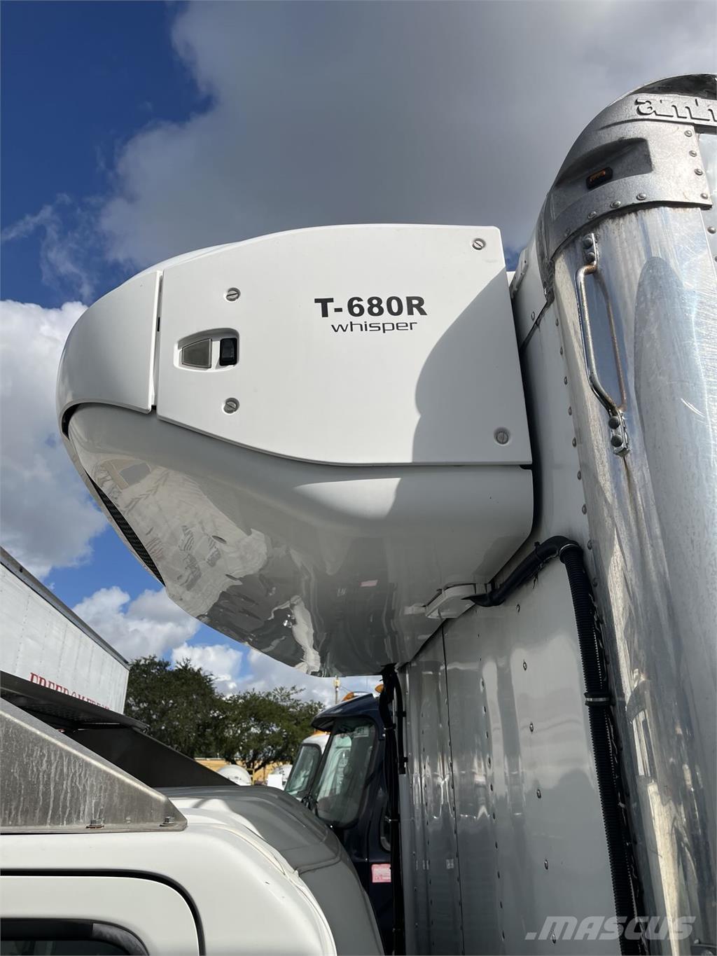 Isuzu NPR Camion cassonati