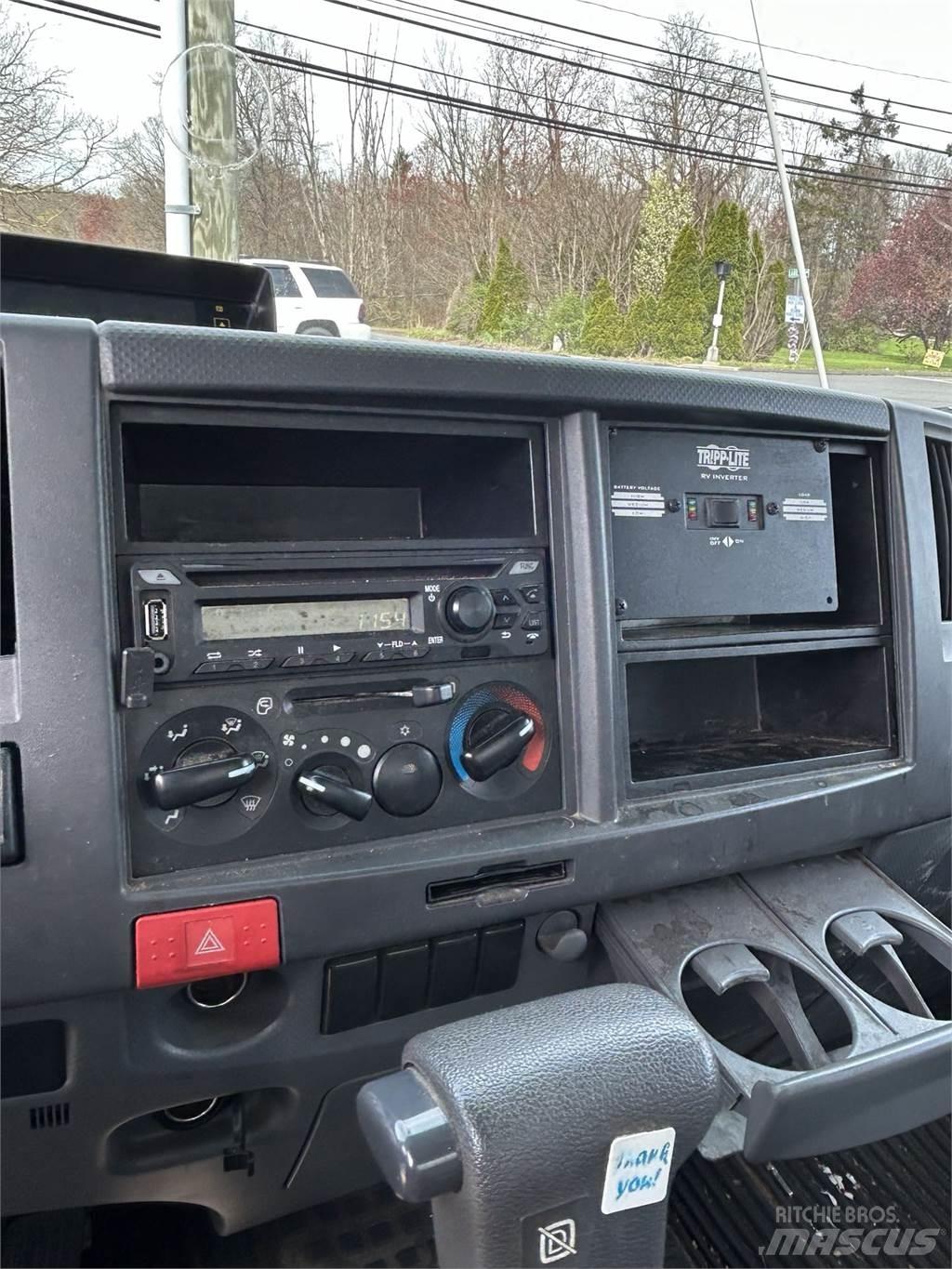 Isuzu NRR Camion altro