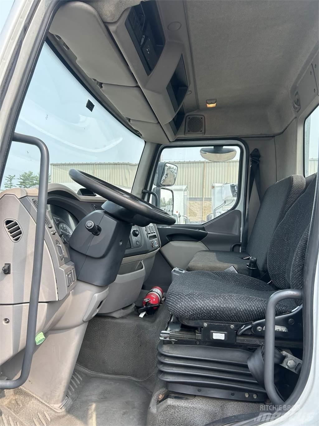 Kenworth K270 Autocabinati