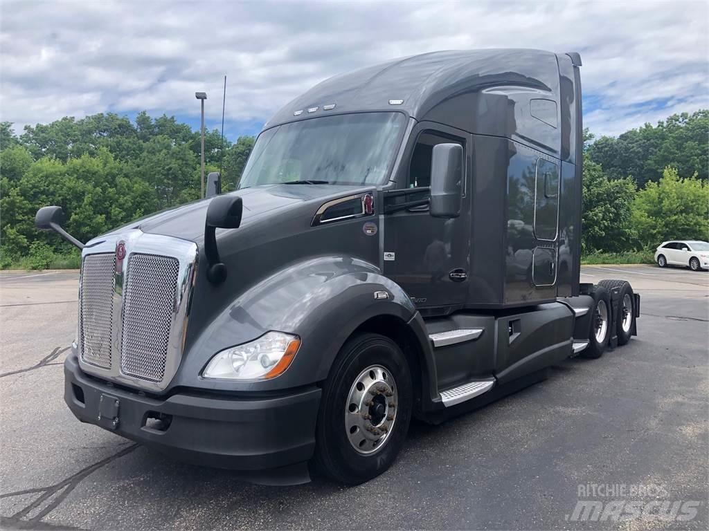 Kenworth T680 Motrici e Trattori Stradali