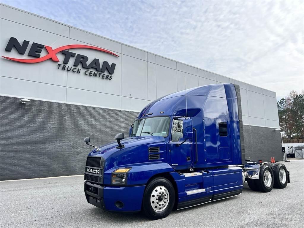 Mack AN64T Motrici e Trattori Stradali