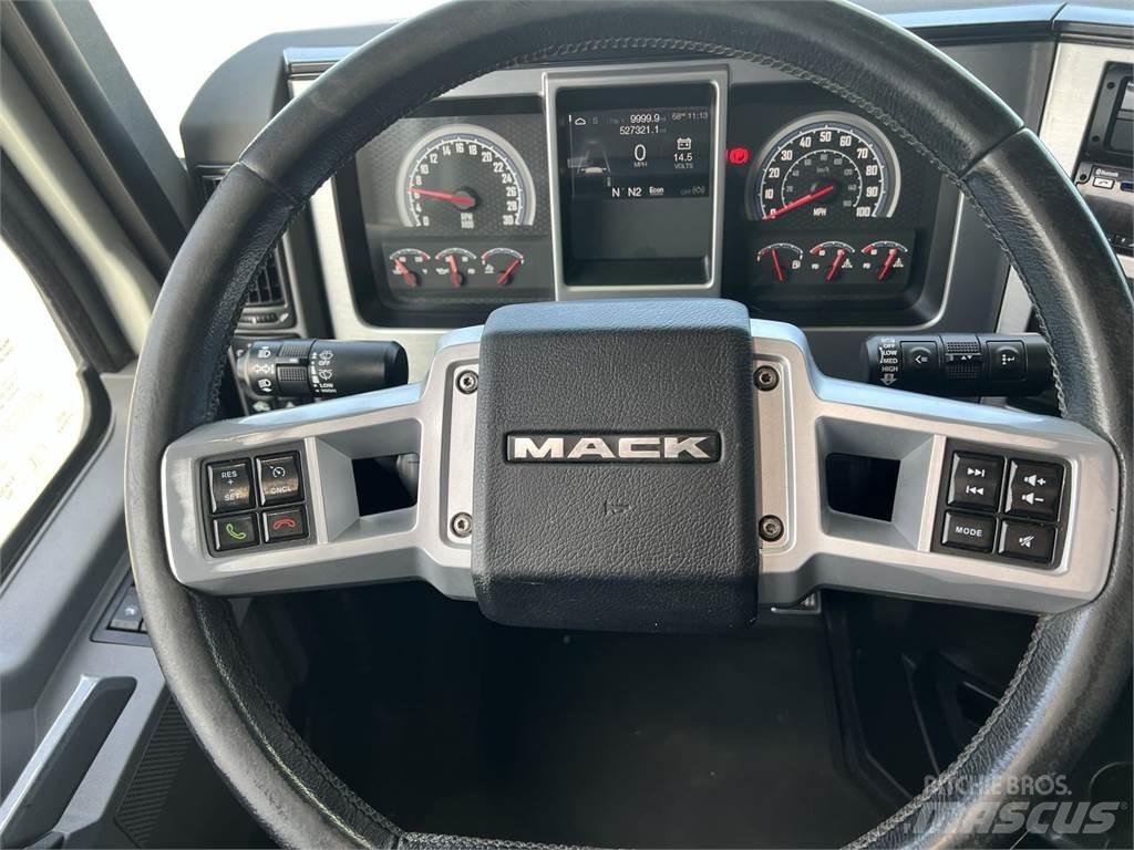 Mack AN64T Motrici e Trattori Stradali