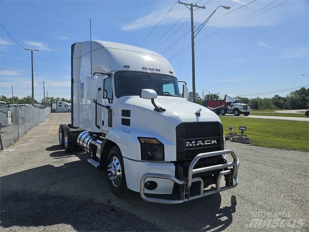 Mack AN64T Motrici e Trattori Stradali