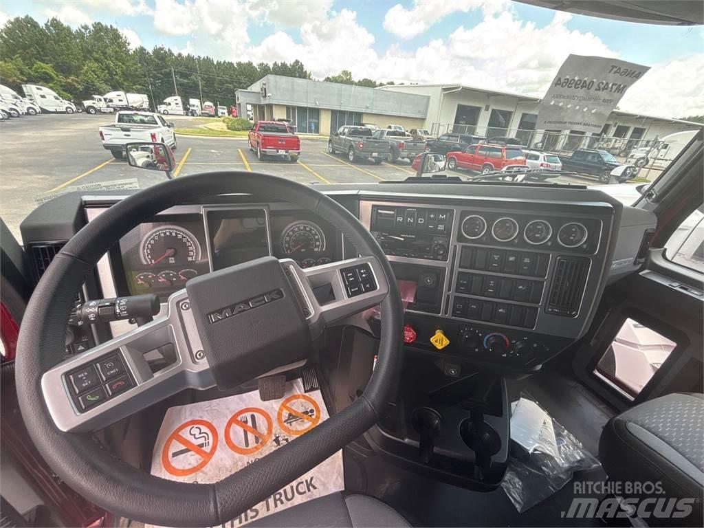 Mack AN64T Motrici e Trattori Stradali