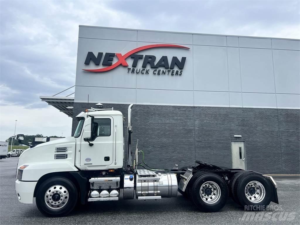 Mack AN64T Motrici e Trattori Stradali