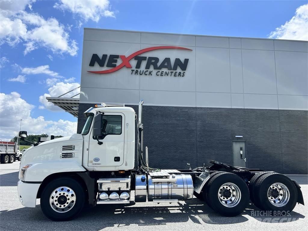 Mack AN64T Motrici e Trattori Stradali