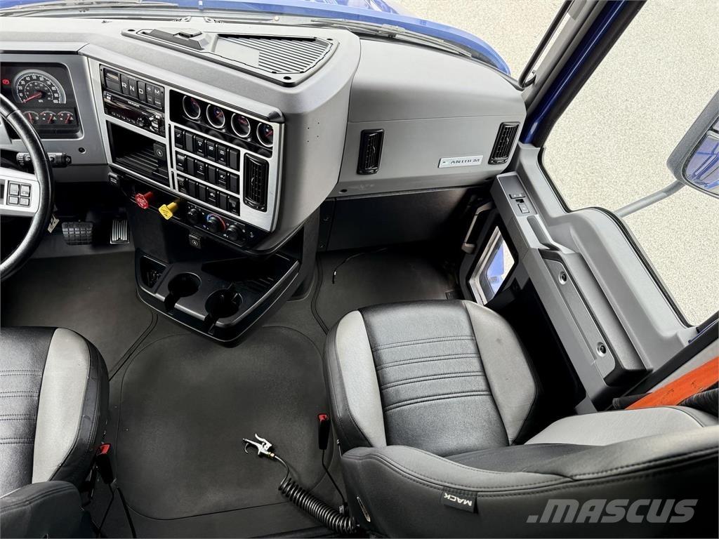 Mack AN64T Motrici e Trattori Stradali