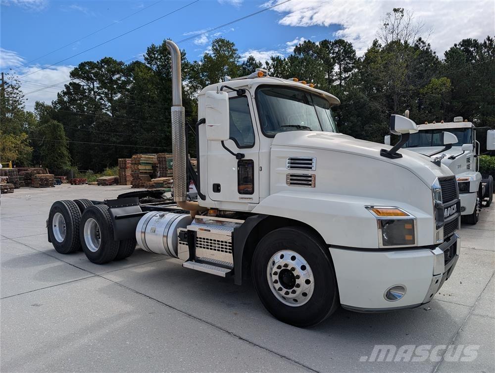 Mack AN64T Motrici e Trattori Stradali