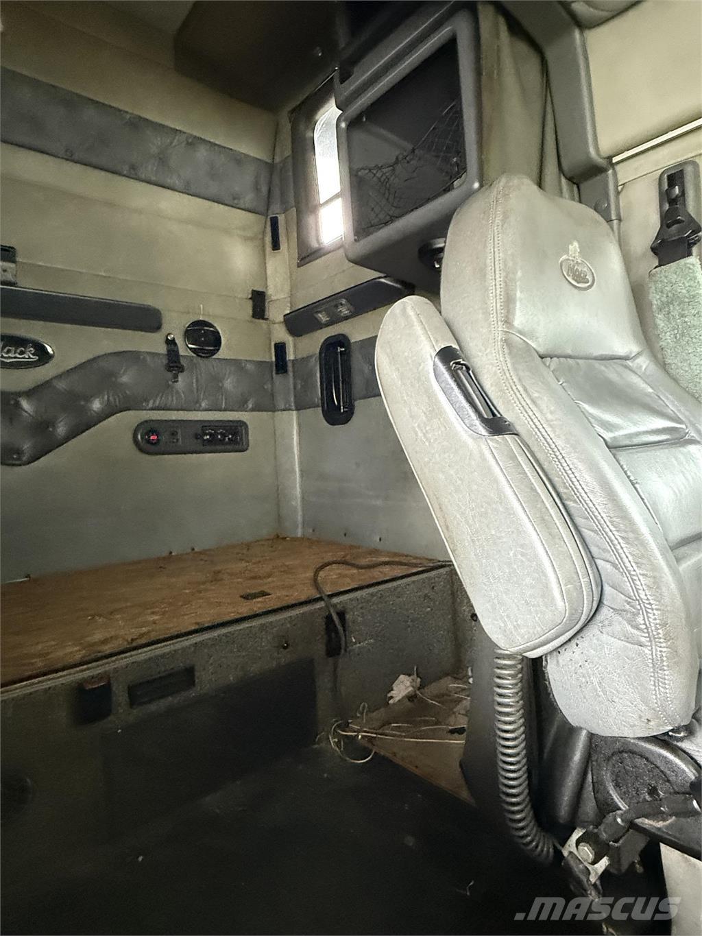 Mack CXU613 Motrici e Trattori Stradali