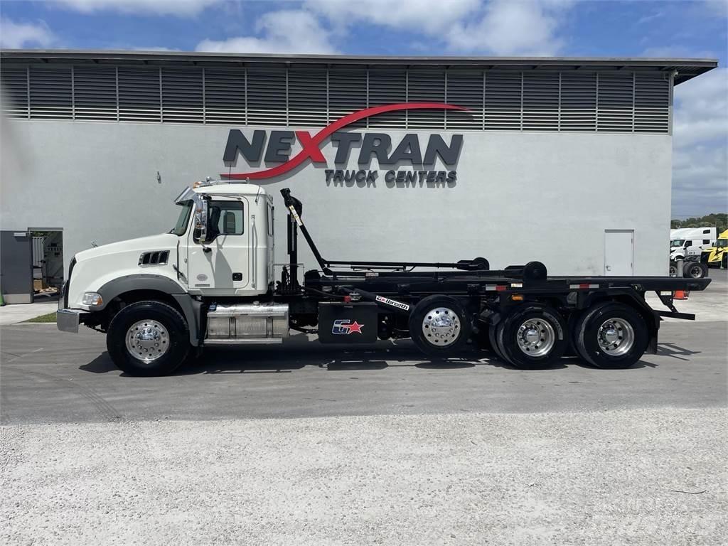 Mack GR64B Motrici e Trattori Stradali