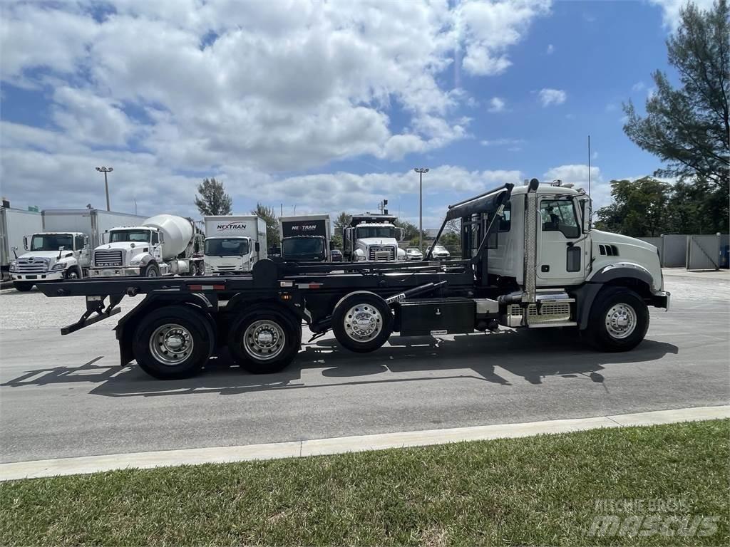 Mack GR64B Motrici e Trattori Stradali