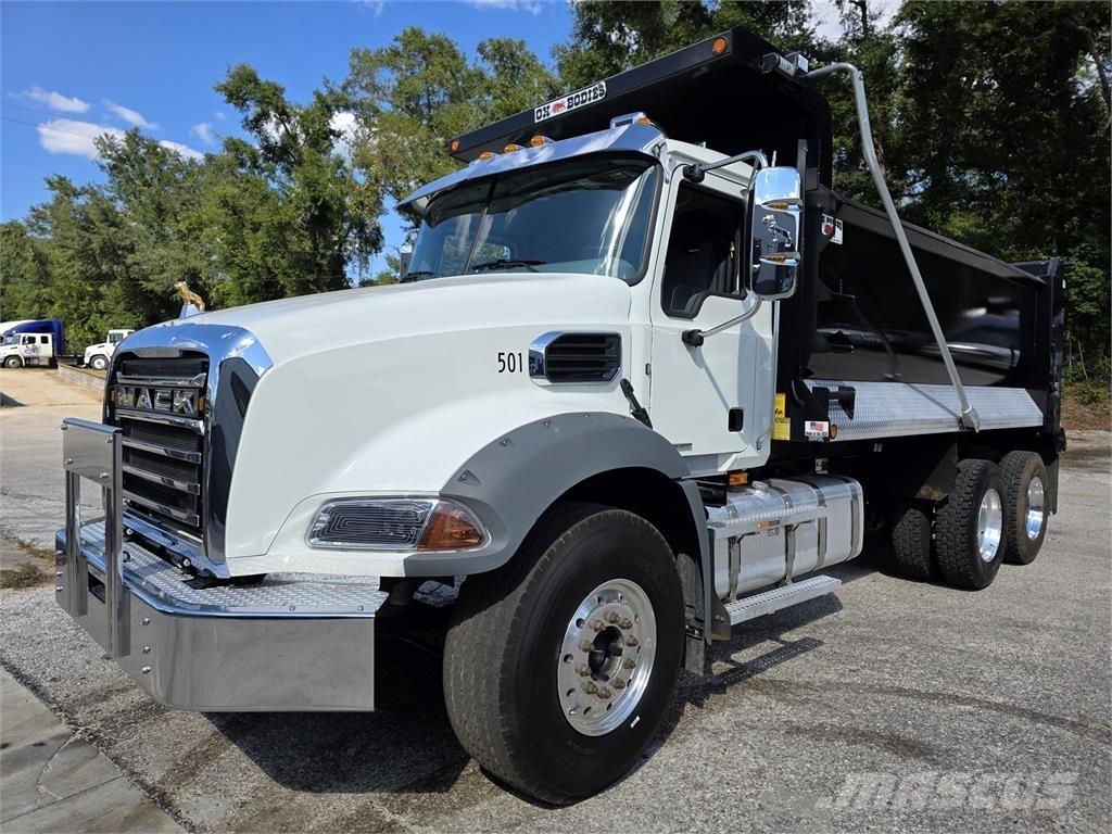 Mack GR64B Camion ribaltabili