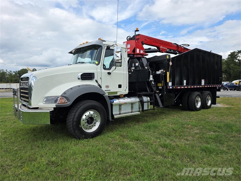 Mack GR64BR Camion ribaltabili