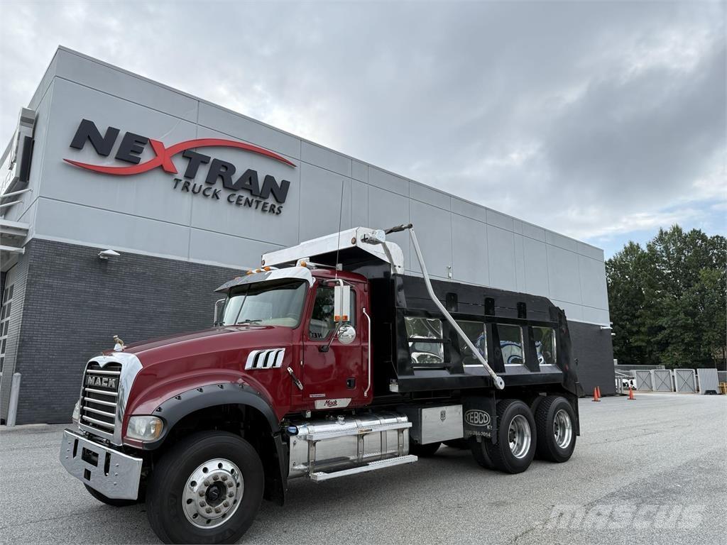Mack GR64F Camion ribaltabili