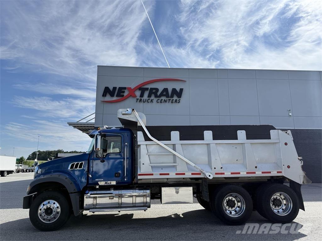 Mack GR64F Camion ribaltabili