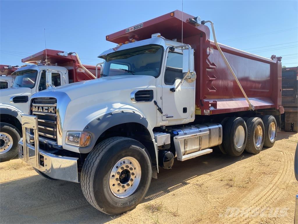 Mack GR64F Camion ribaltabili