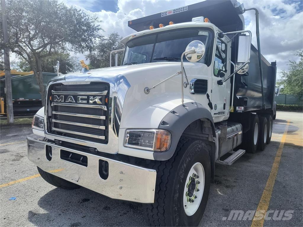 Mack GR64FR Camion ribaltabili