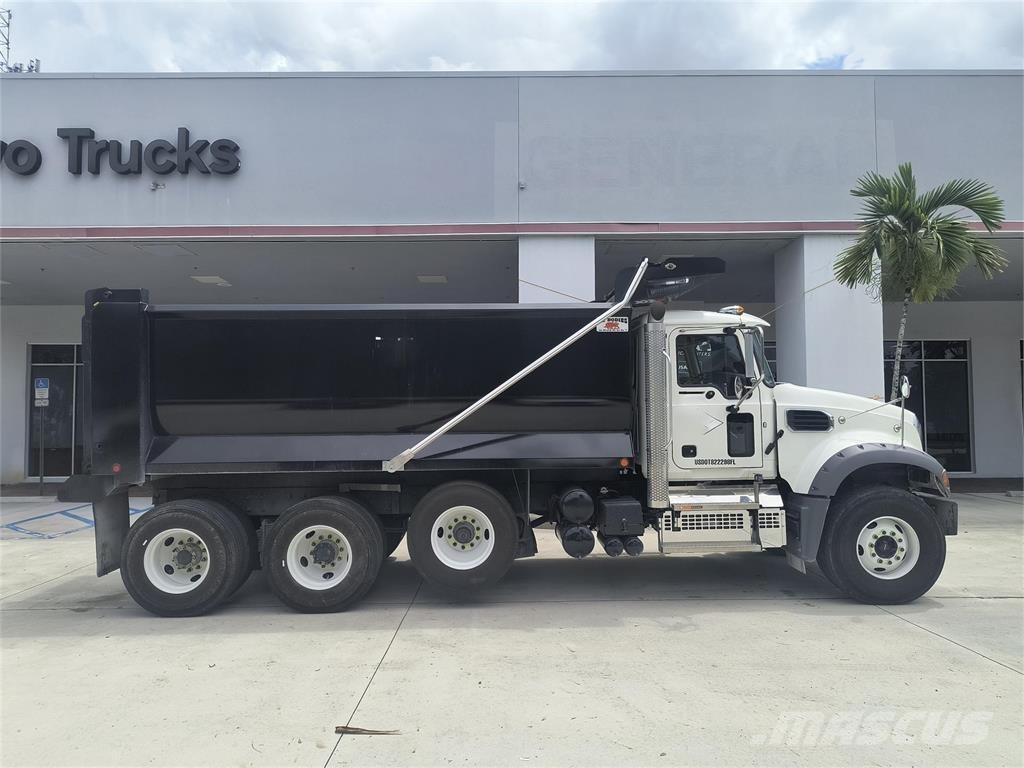 Mack GR64FR Camion ribaltabili