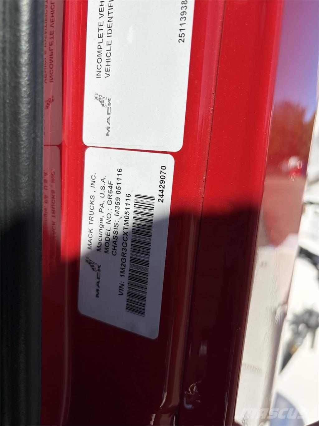 Mack GR64FR Betoniere