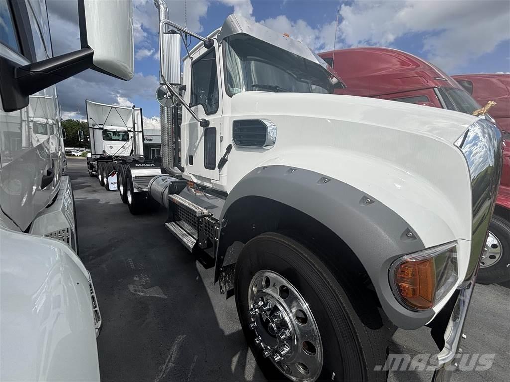 Mack GR64FT Motrici e Trattori Stradali
